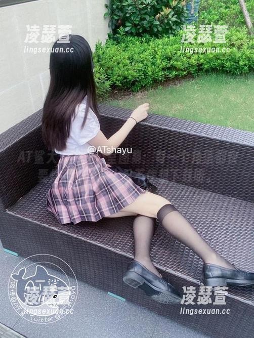 AT鲨 AT鲨大人的办公室图集:每一个角落都快要炸裂了,让人忍不住想下载呀。