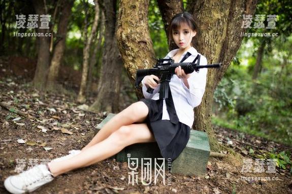 GIRLT果团网 - 王婉悠的自拍，福利随手可得，图包也该来一发吧？