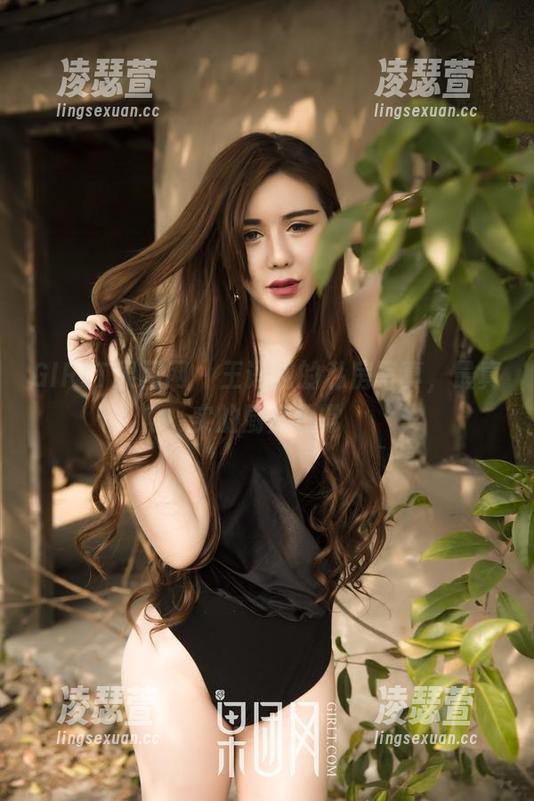 GIRLT果团网 - 王语纯的私房写真，最真实的厨房日常