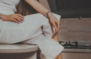 GIRLT果团网 – 双马尾上的通灵儿，私拍图包让人不知不觉被吸引