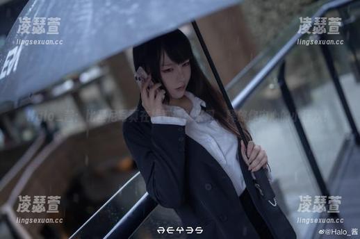 Halo_酱 Halo_酱:比基尼写真在线直播?来吧,释放你内心的小狂欢!