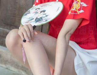 MSLASS梦丝女神 – 恬恬的图包：画室的一角，这乖乖女就这样把我萌翻！
