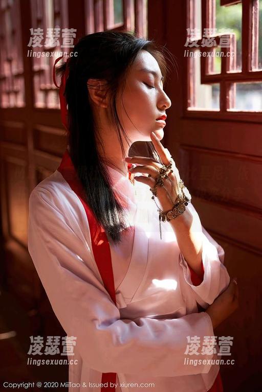 MiiTao蜜桃社-米琪MIKI MiiTao蜜桃社 - 米琪MIKI的比基尼,依旧是那个让你舔屏的高清存在,快来分享这份刺激!