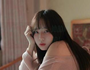 万千MyuA(뮤아)合辑：她的MoonNight，不止是自拍！