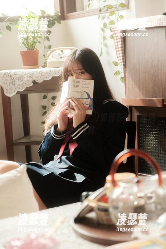最新照片揭露Sira(시라)如何在豹纹里漫步森林
