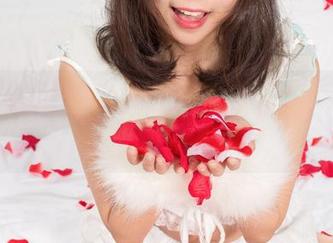 UGirls尤果网 – 婚纱和韩沫瑜，在线写真，偶尔的白纱能带我去哪里呢？