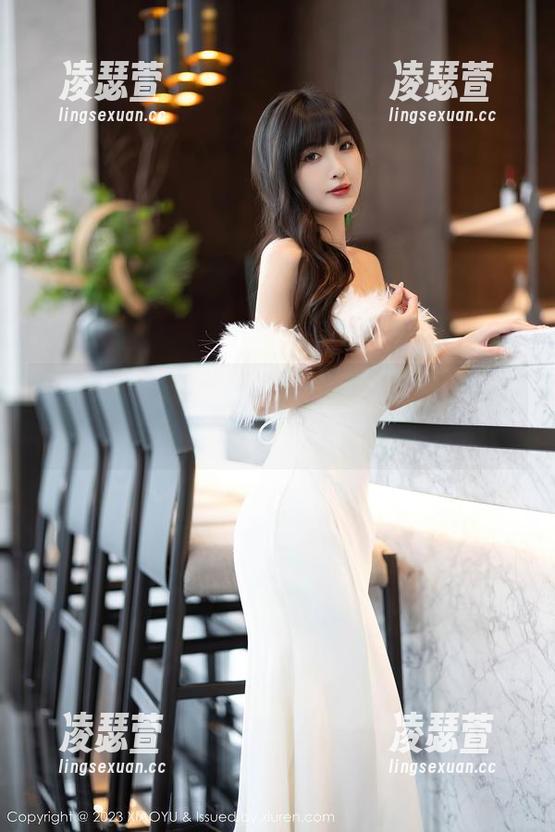 XIAOYU语画界 - 可以说很有分寸，林乐一的灰丝写真图包真让人一叹为快