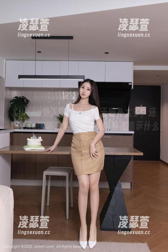 Xiuren秀人网 - 是我白天脑补太多，还是Mila嘟嘟的这组泳衣私房照在暗示什么？