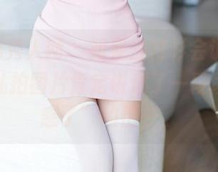 Xiuren秀人网 – 如果白衬衫会说话，林幼一的私拍图片肯定讲述了一段段“我困惑了”的历史。