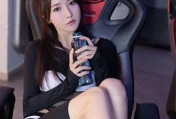 Xiuren秀人网 – 赵万灵的清纯意味：一份免费的图包，心中暗自欢喜就从这一刻开始了！