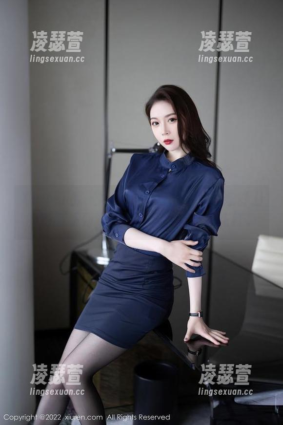 Xiuren秀人网 - 原图发出来了！陈舒羽的制服系列，太好奇了会有啥新花样。