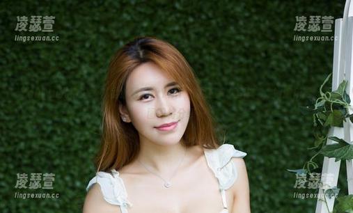 YouWu尤物馆-孟狐狸FoxYini YouWu尤物馆 - “孟狐狸FoxYini”的教室“工作”,如您所愿,原图即将分享~