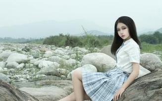 eloise软软的遇见：双拼丝袜和美图的随意联想。