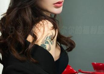 丽柜 – 白色并不平凡，尔尔的福利原图让你眼前一亮。