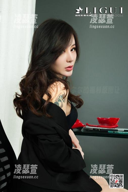 丽柜-尔尔 丽柜 - 白色并不平凡,尔尔的福利原图让你眼前一亮。