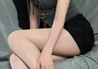 丽柜 – 离不开网盘，下载怡萱的礼服，亲，快来为你的衣橱增添点色彩。
