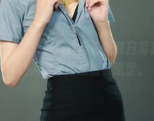 丽柜 – 汐汐来啦！这份最新夏日写真集，真让人忍不住想偷其造型。