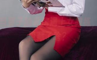 丽柜 – 当英子的私房遇上女教练，图包中隐藏了啥？