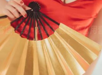 最新套图上线，你夏夏教你怎么用套装让男生犯花痴！