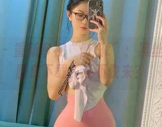 微密圈 – 重新审视“俏妞t”：黑丝红罩的图库下载，还不快来？