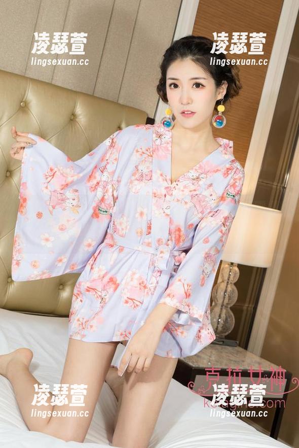 克拉女神-珊珊 克拉女神 - 珊珊的制服套图,分享到哪儿都不会丢人,但是…你们在想什么?