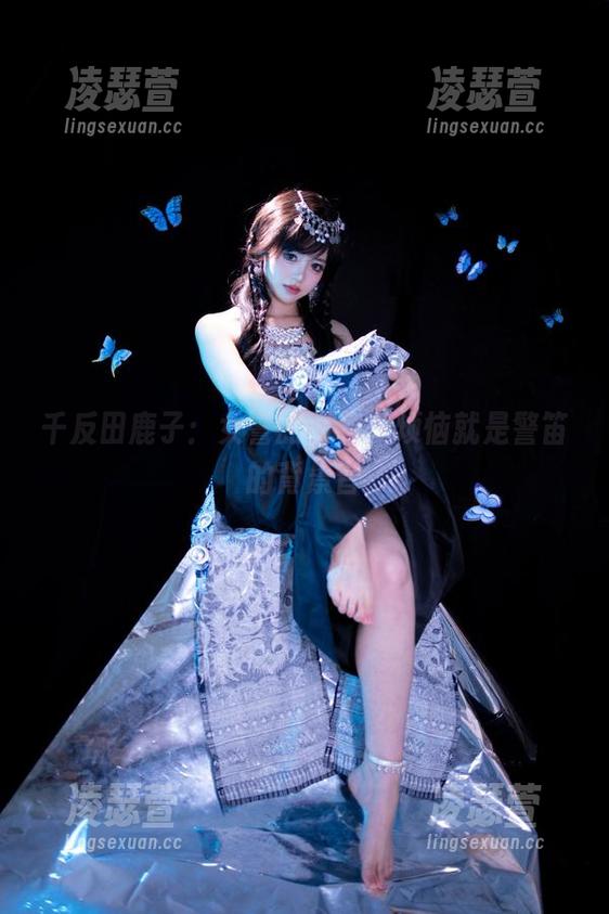 千反田鹿子 千反田鹿子:女警的图包,烦恼就是警笛的背景音