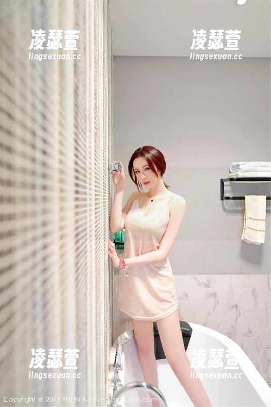 嗲囡囡-凯竹BuiBui 嗲囡囡 - 凯竹BuiBui穿上水手服,给我带来了不少联想,原图果然避免不了我的胡思乱想。