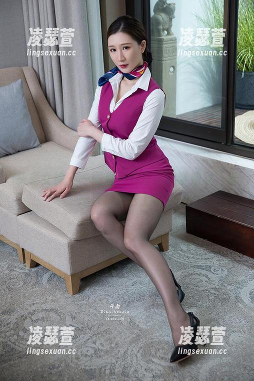头条女神 - 一图看尽刘瑾希的学姐风，真想直接冲去上学！