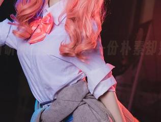 妖君白研的白丝，分享一份朴素却别致的浪漫。