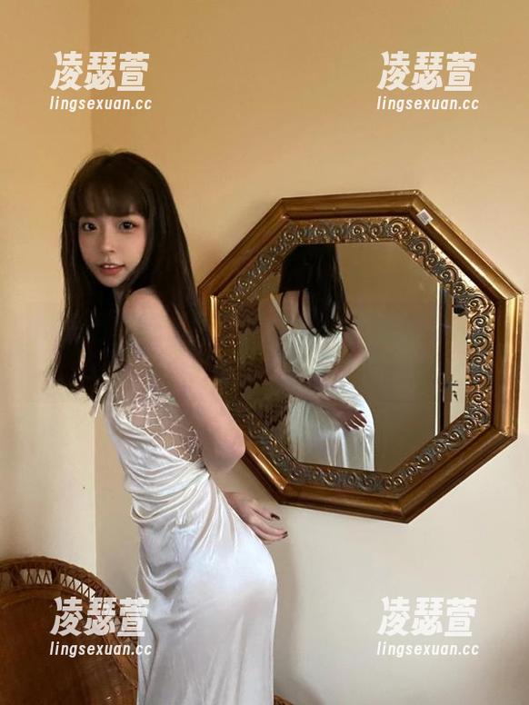 妮是老虎 微密圈 - 连体衣写真合集:让妮是老虎给你一剂反转“虎”气