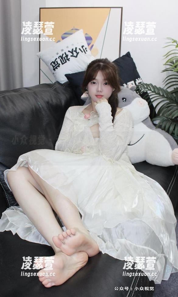 小众视觉-婷婷 小众视觉 - 天台何必那么普通,婷婷带来的美图不一般!