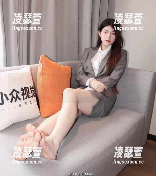 小众视觉 - 让人心神不宁的彤彤万圣节合集：别犹豫，快来下载这份怪异。