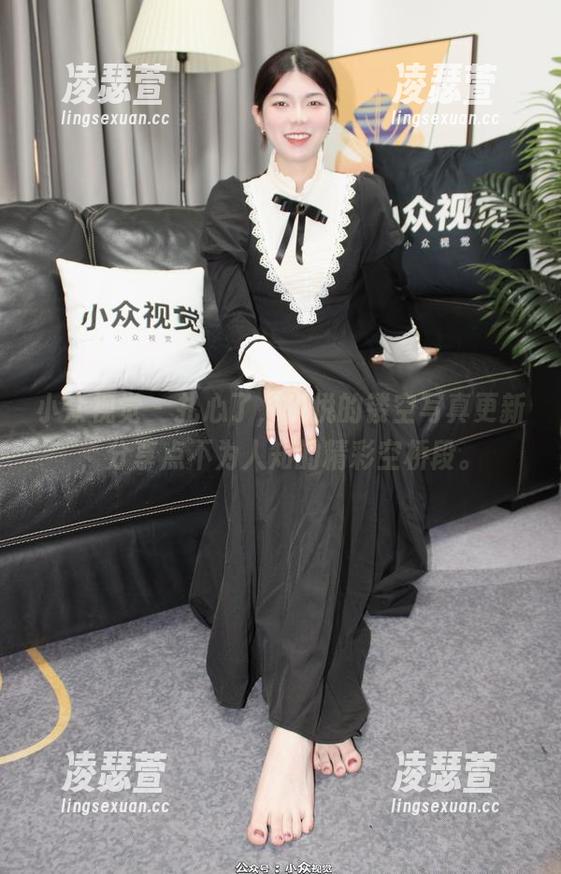 小众视觉-悦悦 小众视觉 - 扎心了,悦悦的镂空写真更新,分享点不为人知的精彩空桥段。