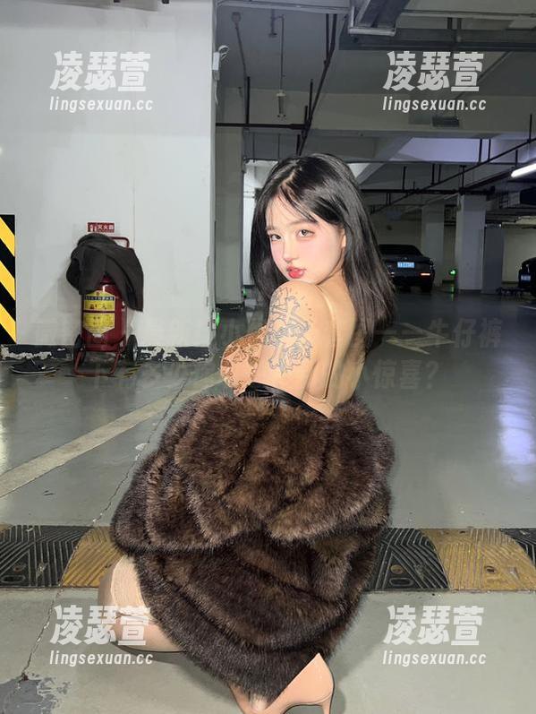 小优优子 微密圈 - 最新!小优优子套图——牛仔裤下有多少你敢想不到的小惊喜?