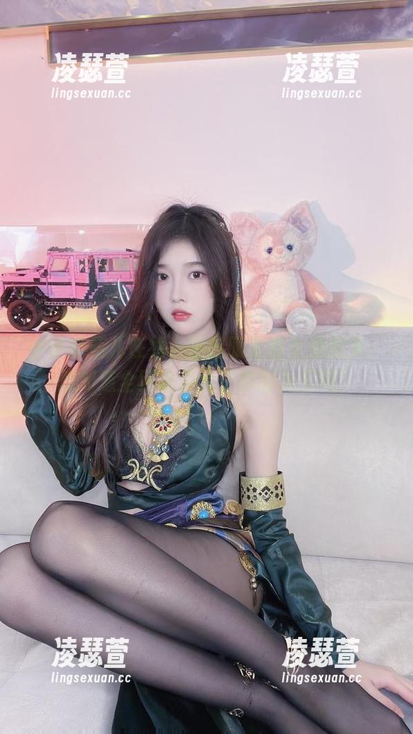 小小奶瓶儿在线，生日限定仙女兔图集，想知道全网谁是兔子界的女王吗？