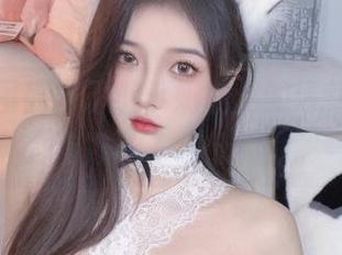 这张原图盛满了小小奶瓶儿的清新，壁纸的选择多了一份纯净。