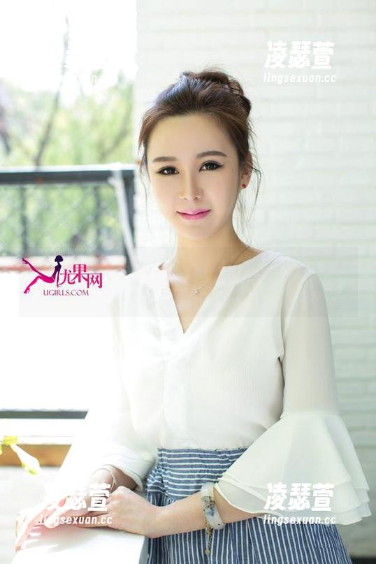 尤果网 - 吊带之诱：果断下载乔依琳的超美美图