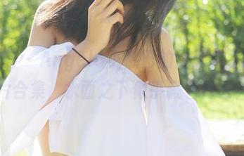 尤蜜荟 – Angela小热巴的‘死库水’照片合集，水面之下似乎藏着什么？