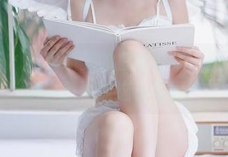 尤蜜荟 – 看李承美的白丝合集，是不是觉得白色也能这么有趣？