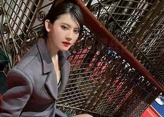 微密圈 – 就是阿朱啊的黑丝图集，你这根本是不对付吧？