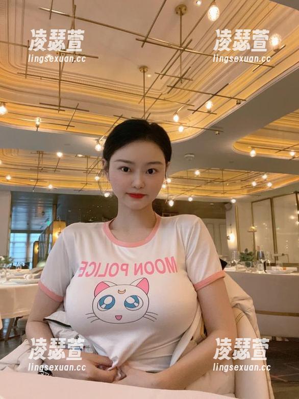 左公子666 微密圈 - 看!左公子666把校园生活搬进了图包里,活脱脱的纪录片!