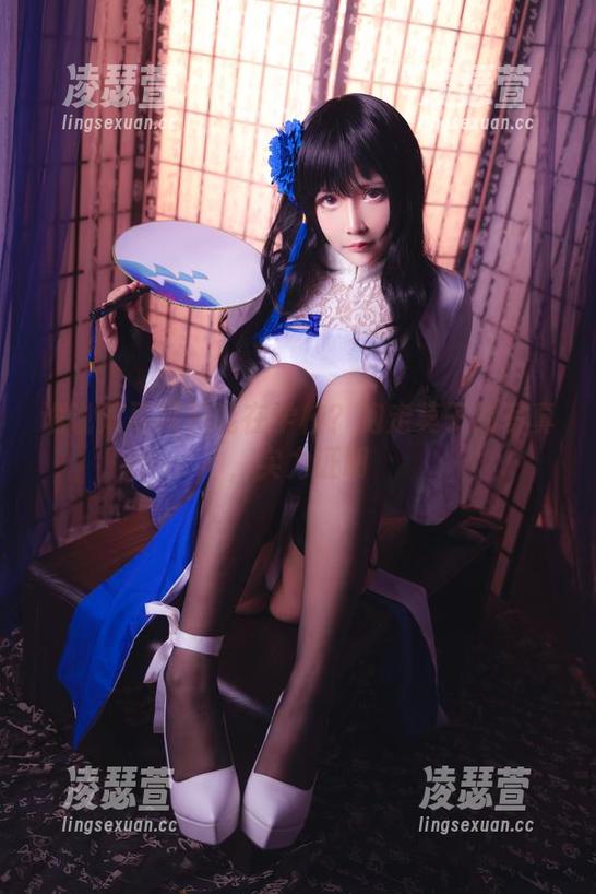 抱走莫子 谁说双马尾只能在学校?抱走莫子的写真,实力证明