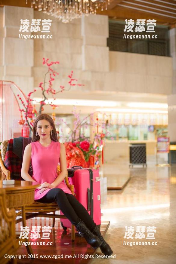 推女神-Lee小棠 推女神 - 最新!Lee小棠的私房作品集,脑海中突然想起了什么...