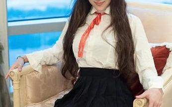 推女郎 – 更新来啦！何奕恋的裸足原图，脚趾头是不是也能有态度？