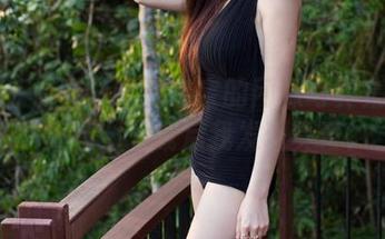 推女郎 – 听说哈尼宝宝的网袜写真集很火？果然，下载后我发现真香！