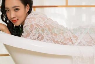 果团网 – 王语纯：免费写真给你一丝可爱的疲惫