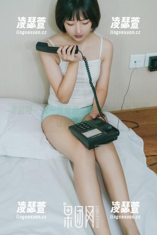 果团网 - 又一张炫技，黄歆苑的吊带原图让我不知所措