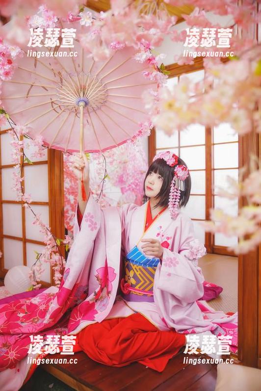 桜桃喵 桜桃喵的最新写真,总感觉她的瞌睡是经过精心策划的,这也太可爱了吧!