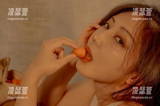樱晚gigi 樱晚gigi在线:女友系列—出差了,原图里的秋水伊人,想象一下。