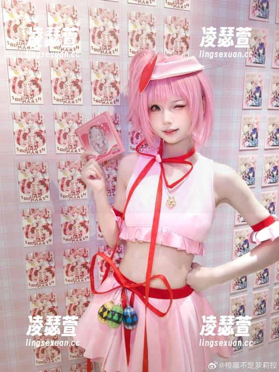 橙喵 邻居家的小猫都来了,橙喵穿着校服把写真圈成了猫窝!